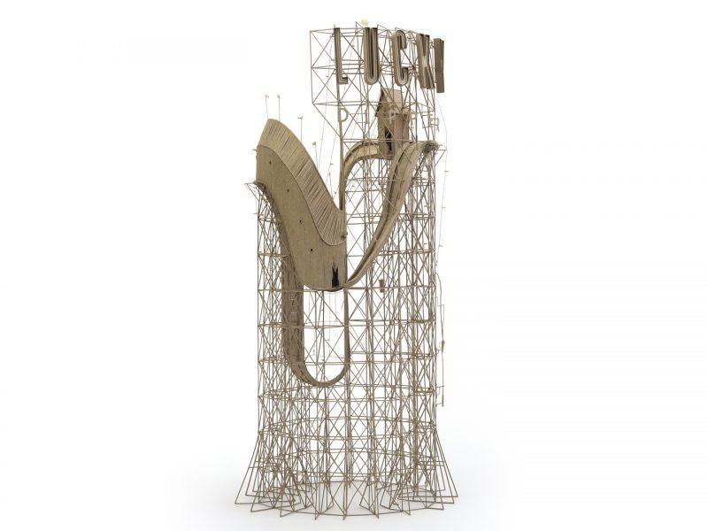 纸板做的移动城堡 by Daniel Agdag